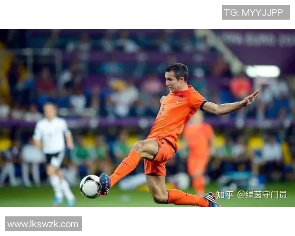 足球明星暮年解说员的身份揭秘与背后故事的深度分析