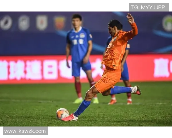 鲁能足球中超球星名单解析及其在球队中的重要角色分析